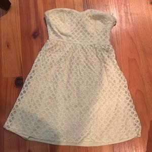 Francesca’s strapless dress